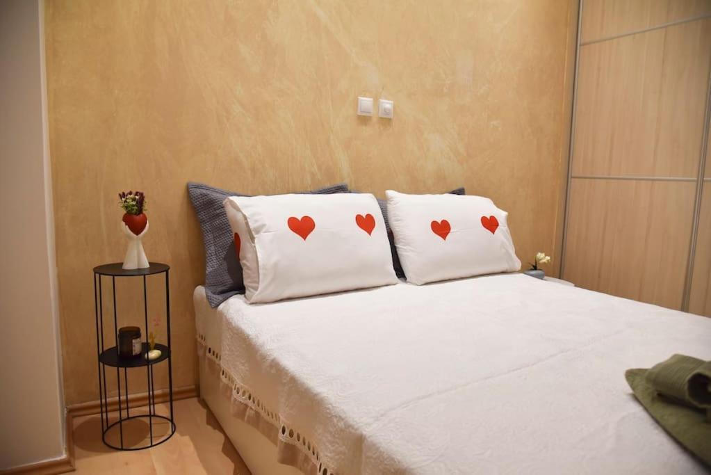 Tiny Treasure Apartment Athènes Extérieur photo
